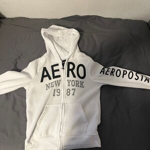 Aeropostale Classic White Sweatshirt